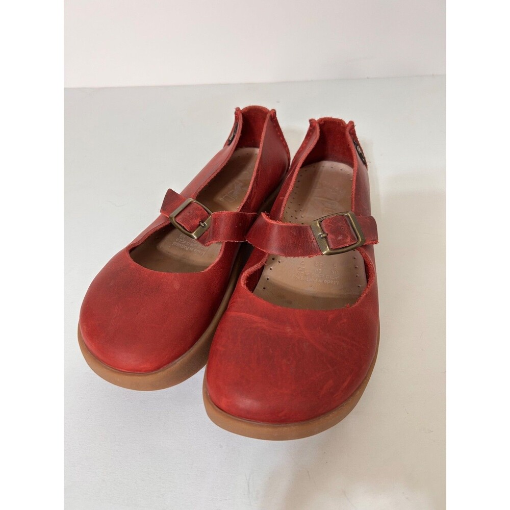 Yogi Womens size 7 Shoes Sharpe Leather Scarlet Red Mary Janes - Picture 2 of 13